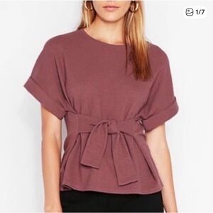 EUC Express Mauve Tie-Front Short Sleeve Top